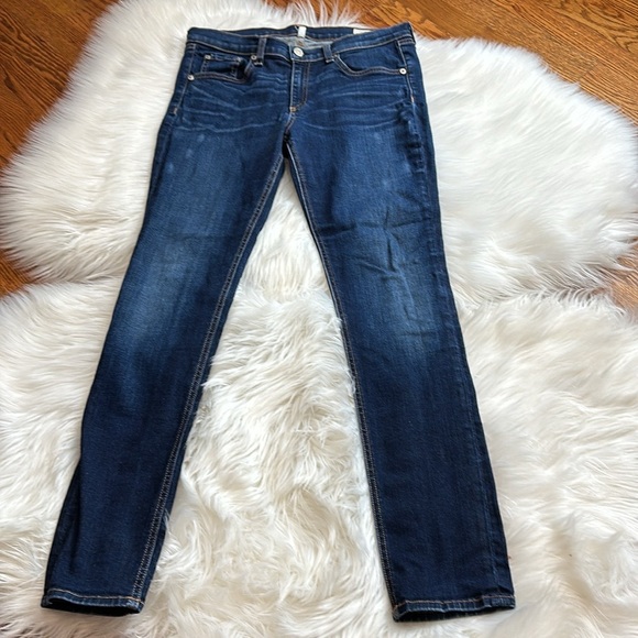 Rag & Bone Skinny Jean in Kensington Wash - Picture 2 of 8